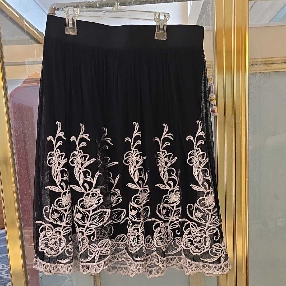 Alfani Black and White Embroidered A-Line Skirt